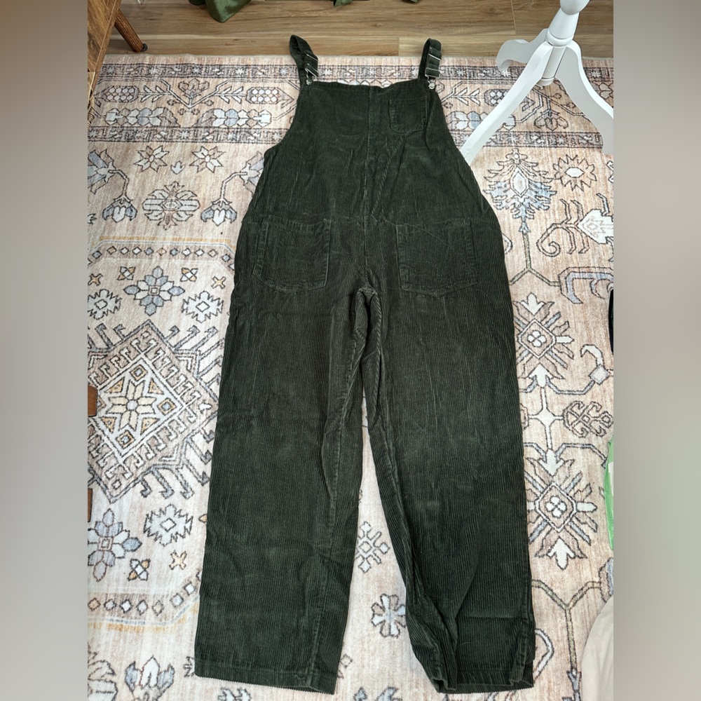 Ribbed Olive Green overalls